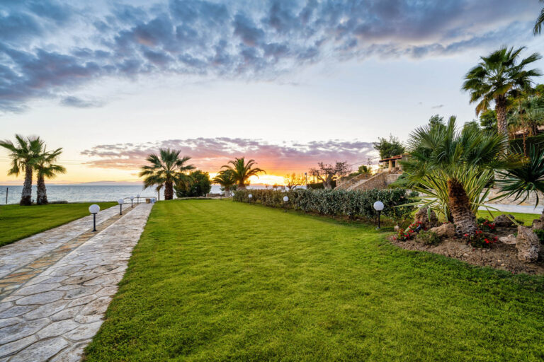 Palm Rise Villas Exteriors (7)